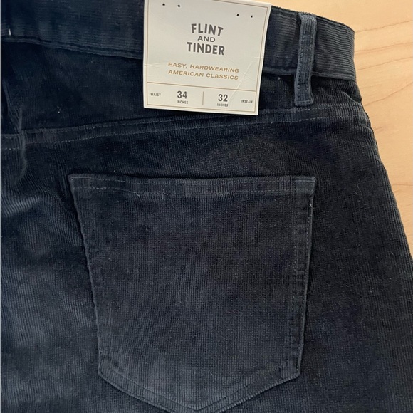 Flint and Tinder 34 x 32 mens NWT thin corduroy pants - Picture 2 of 6